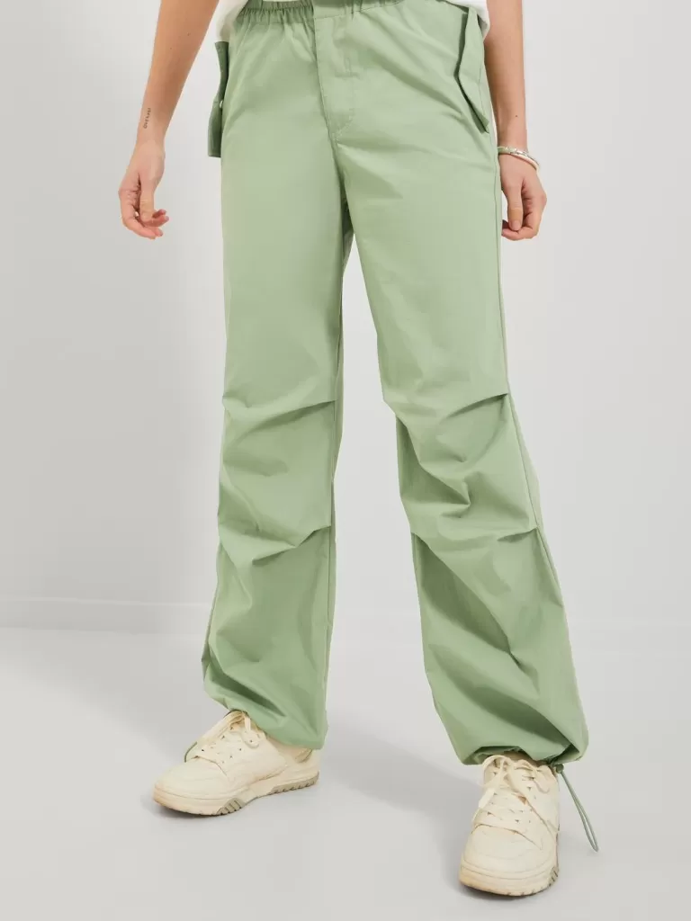 JACK & JONES Spodnie^JXBLAKE Spodnie bojówki Zielony