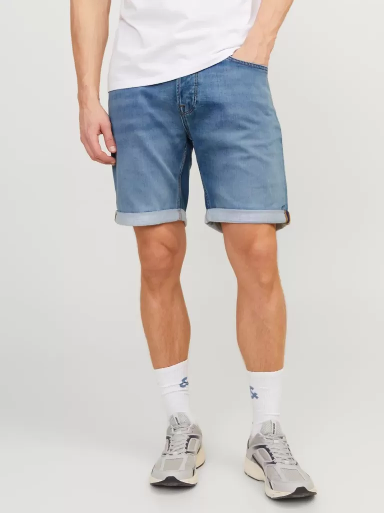 JACK & JONES Krótkie Spodenki^Krój regularny Krótkie spodenki o kroju regular fit Niebieski