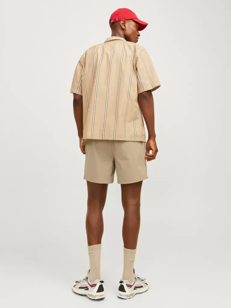 JACK & JONES Krótkie Spodenki^RDD Krój regularny Szorty Beżowy